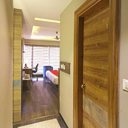 The Ivy Grand Hotel In City Centre With Free Secured Parking New Delhi Ngoại thất bức ảnh