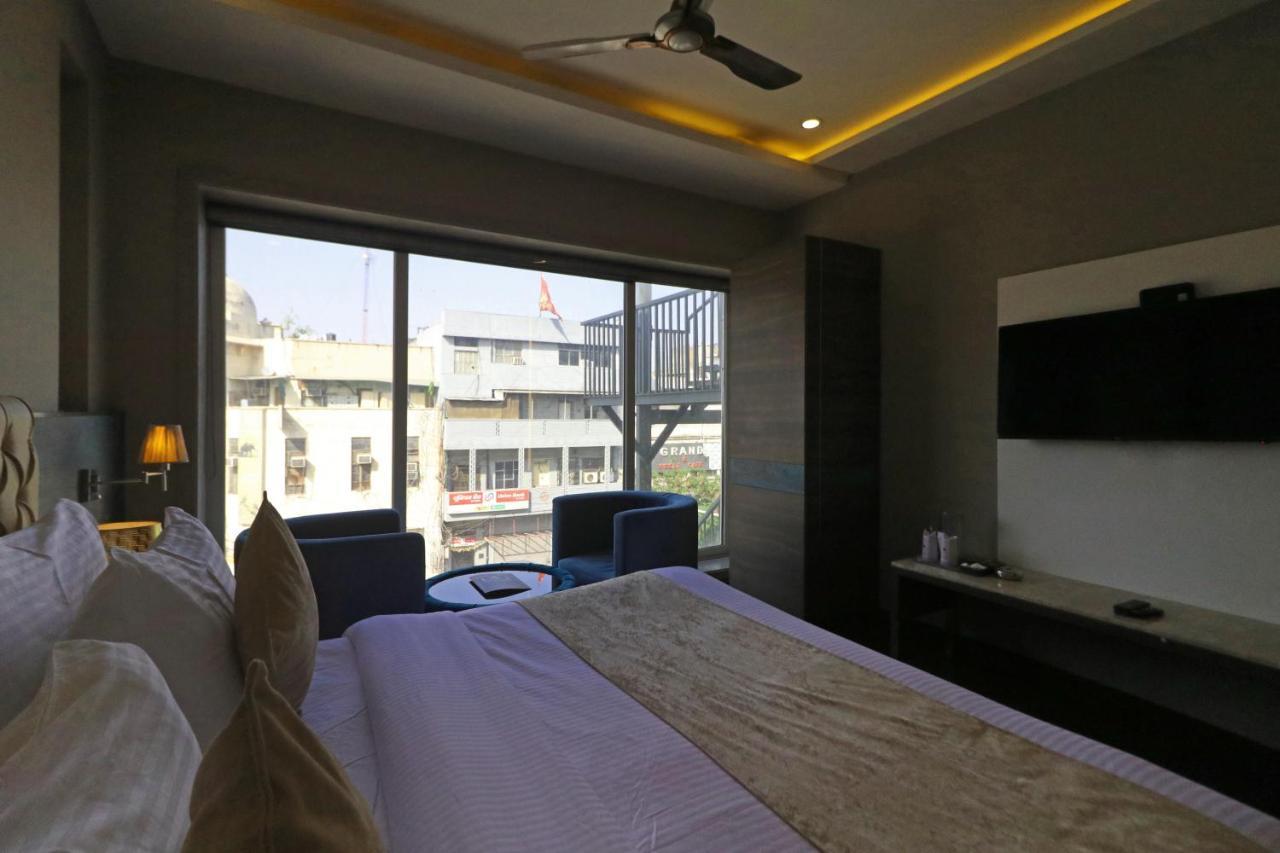 The Ivy Grand Hotel In City Centre With Free Secured Parking New Delhi Ngoại thất bức ảnh