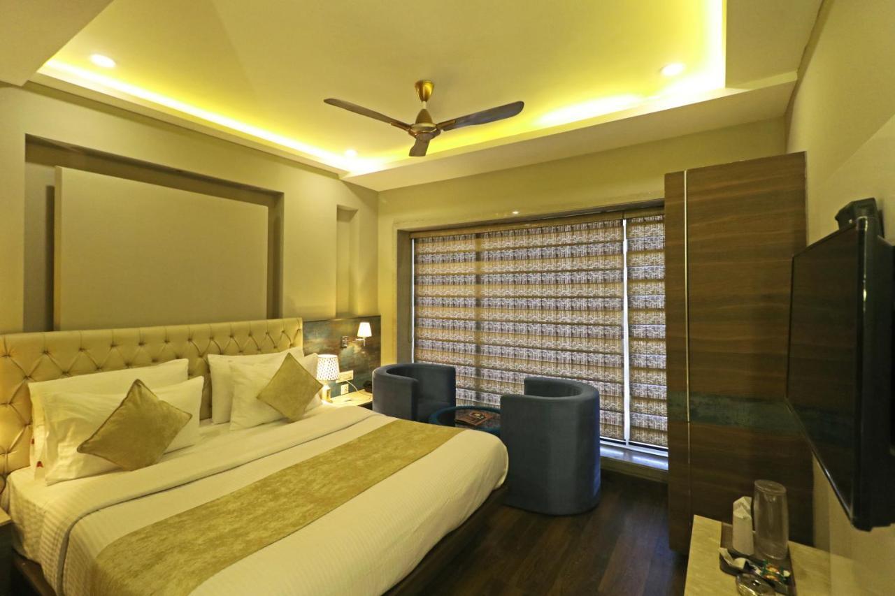 The Ivy Grand Hotel In City Centre With Free Secured Parking New Delhi Ngoại thất bức ảnh