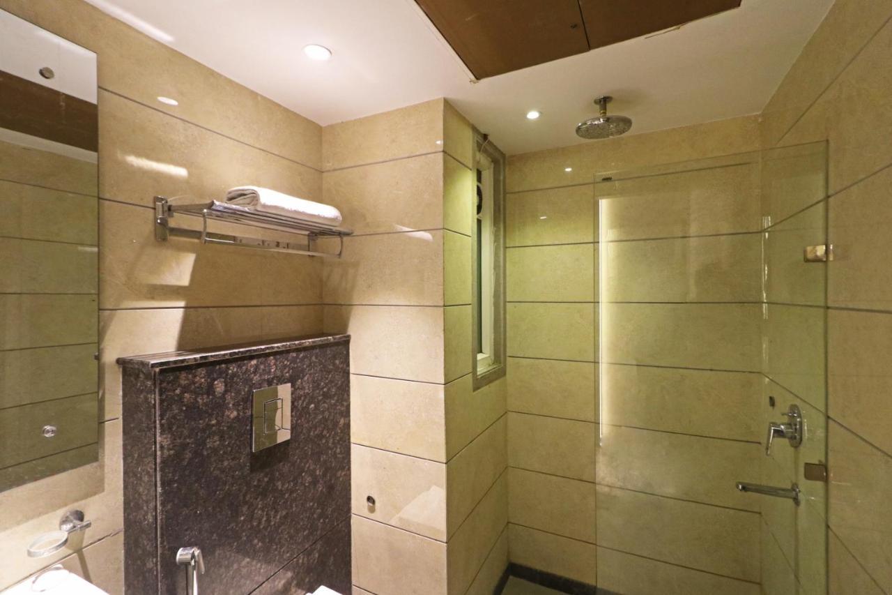 The Ivy Grand Hotel In City Centre With Free Secured Parking New Delhi Ngoại thất bức ảnh