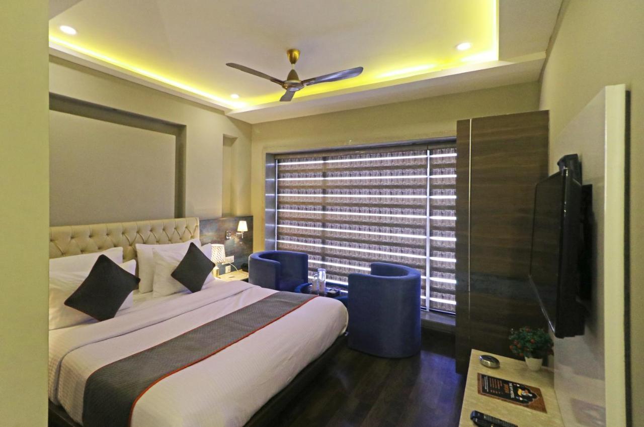The Ivy Grand Hotel In City Centre With Free Secured Parking New Delhi Ngoại thất bức ảnh