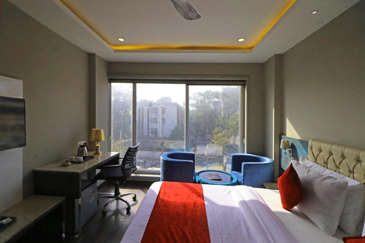 The Ivy Grand Hotel In City Centre With Free Secured Parking New Delhi Ngoại thất bức ảnh