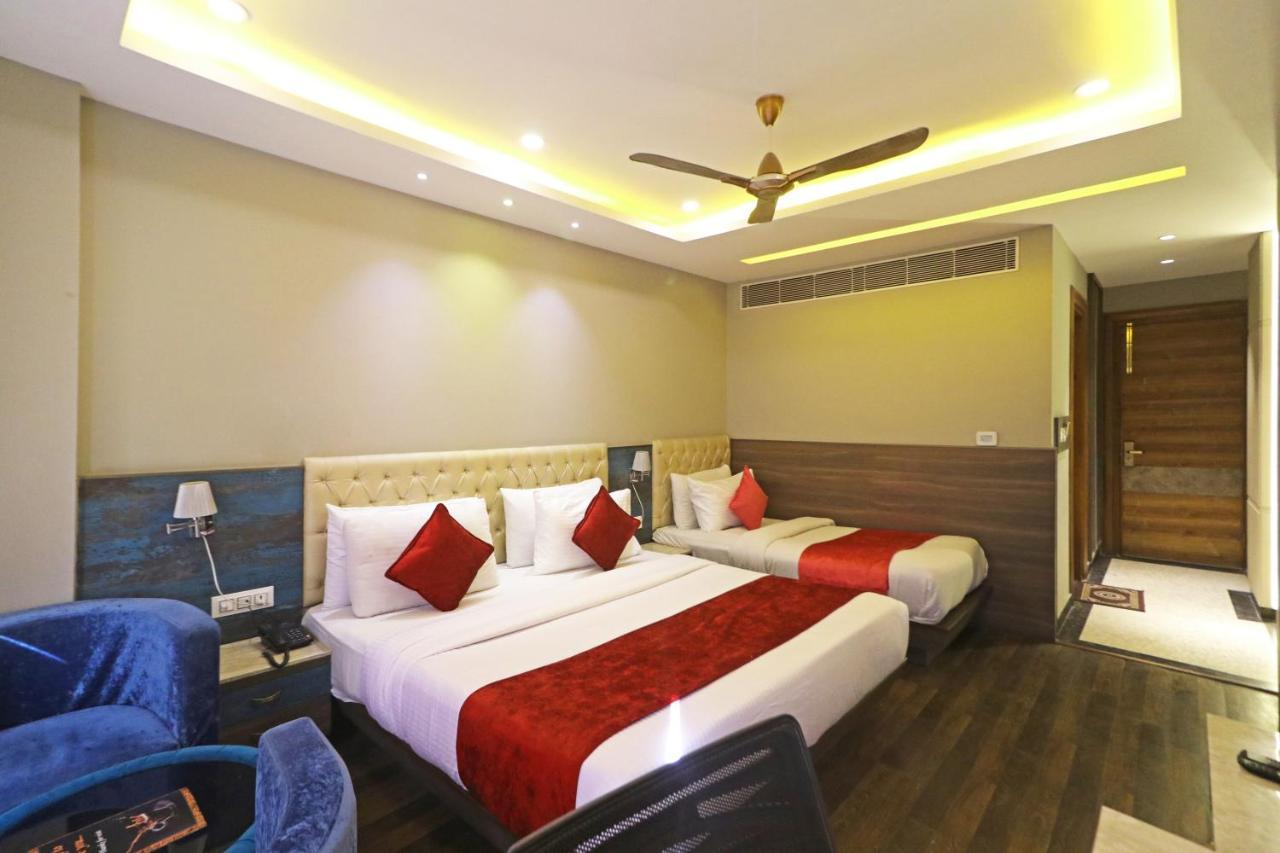 The Ivy Grand Hotel In City Centre With Free Secured Parking New Delhi Ngoại thất bức ảnh