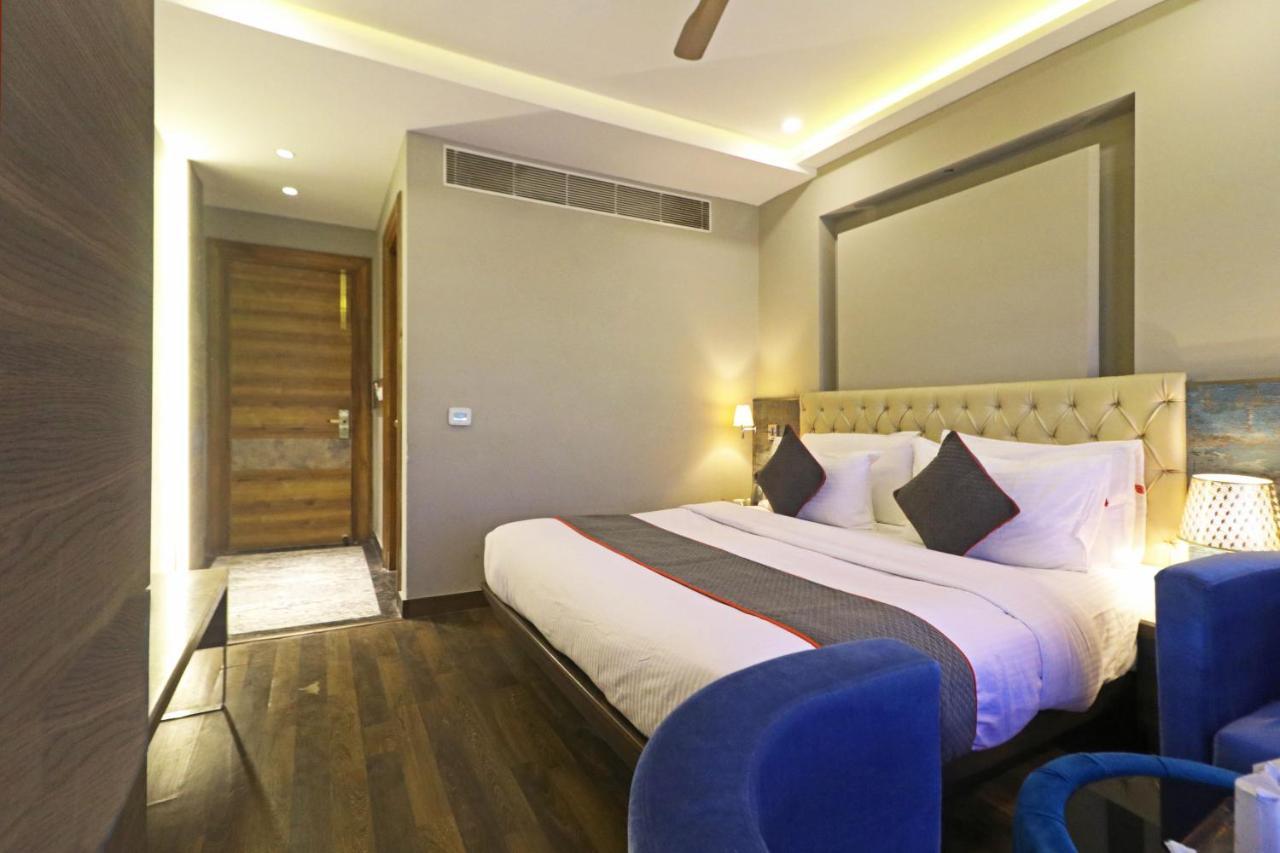 The Ivy Grand Hotel In City Centre With Free Secured Parking New Delhi Ngoại thất bức ảnh
